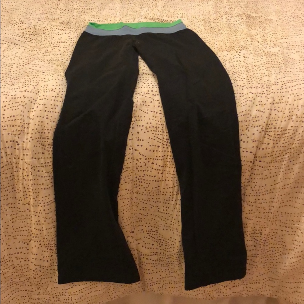 XS Women’s Patagonia flared spandex pants